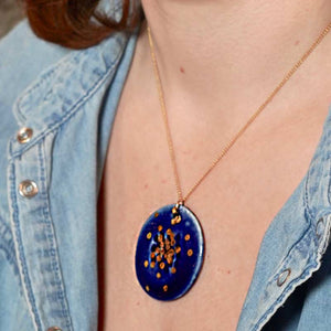 bijoux en porcelaine collier femme en cadeau 20 ans de mariage